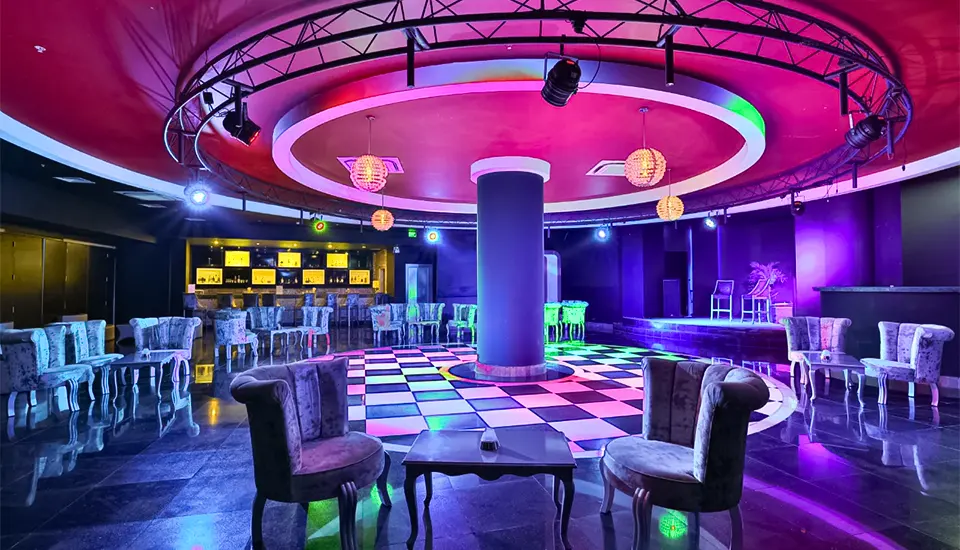 کریستال سانست لاکچری ریزورت